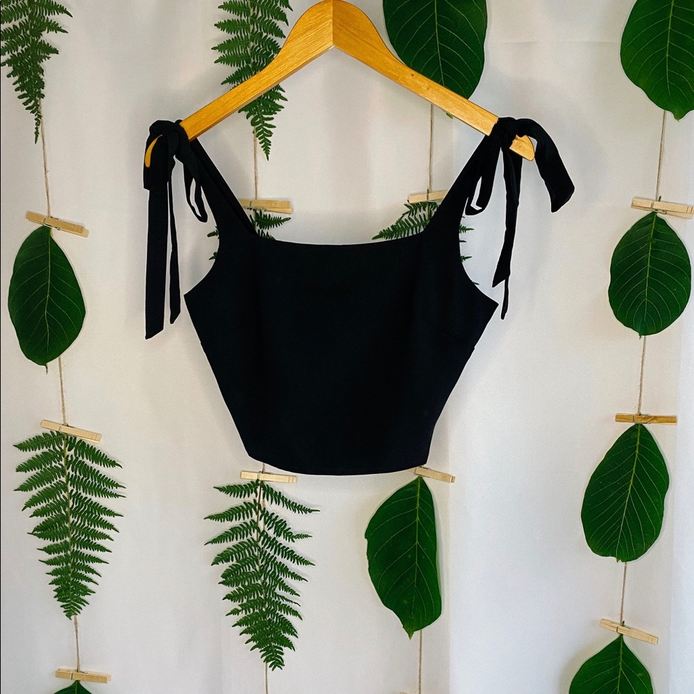 All Night Shoulder Tie Crop Top